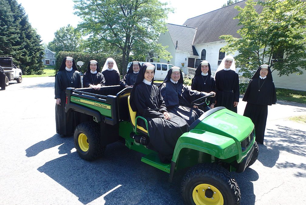 Deere Friends