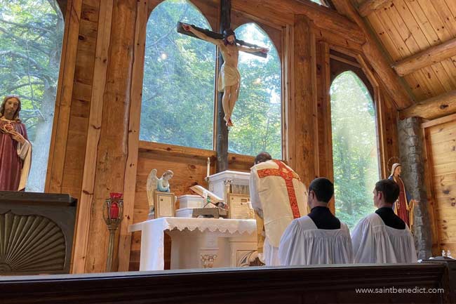 Morning Mass at Montfort Retreat