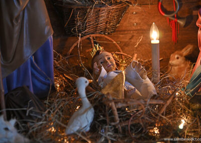 Little Infant in manger 2024