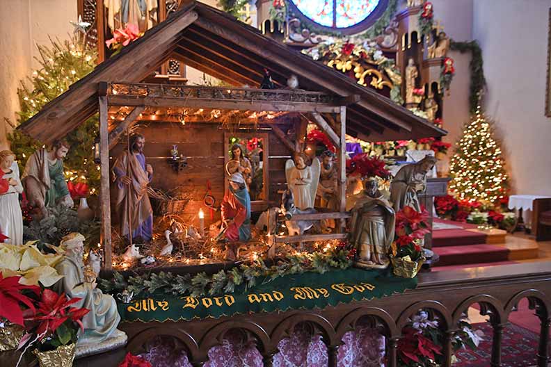 IHM Chapel at Christmas