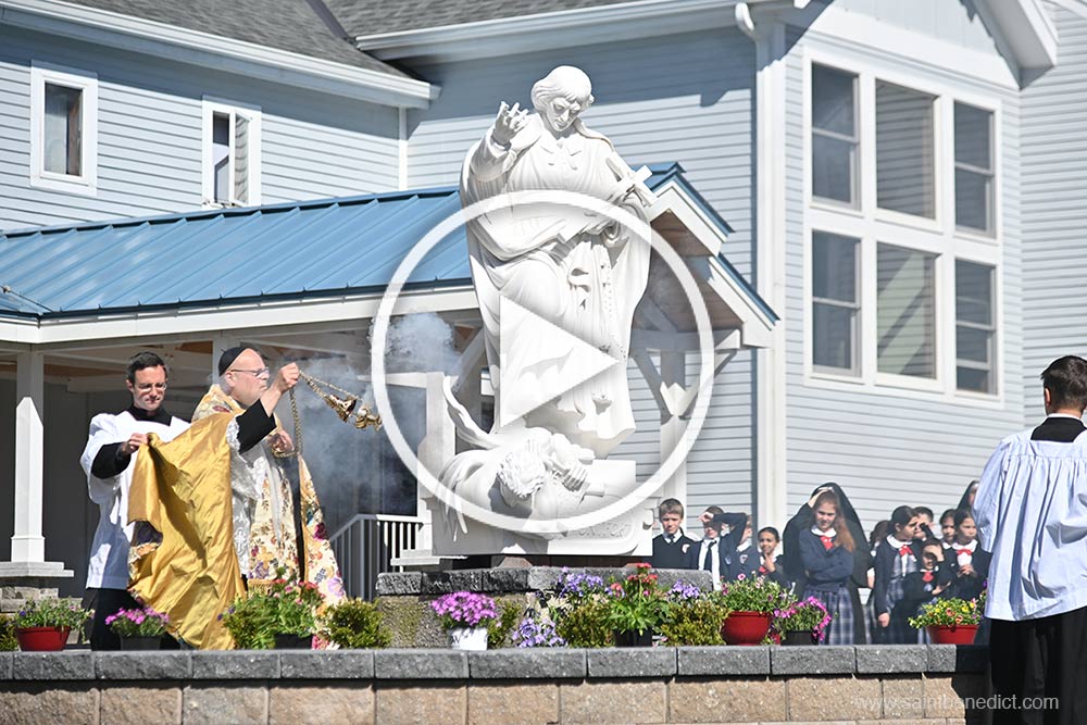 Honoring Saint Louis de Montfort